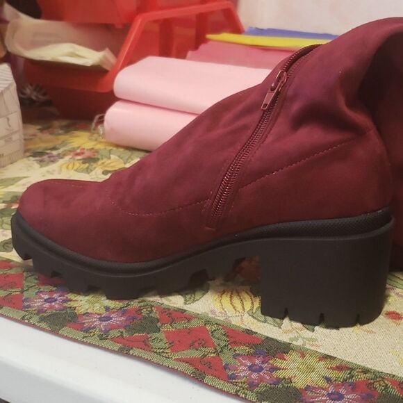 Wild Diva Lounge Vivica Lug Sole Platform Tall Boot sz 8.5, 10 NWT & Box - Picture 14 of 15